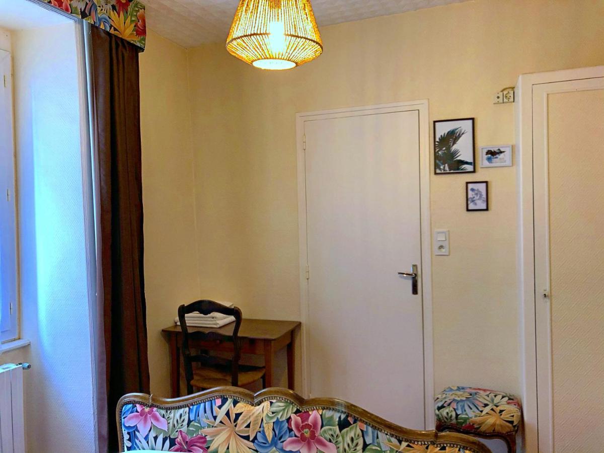 Le Relais Montois Hotel Pontorson Exterior photo